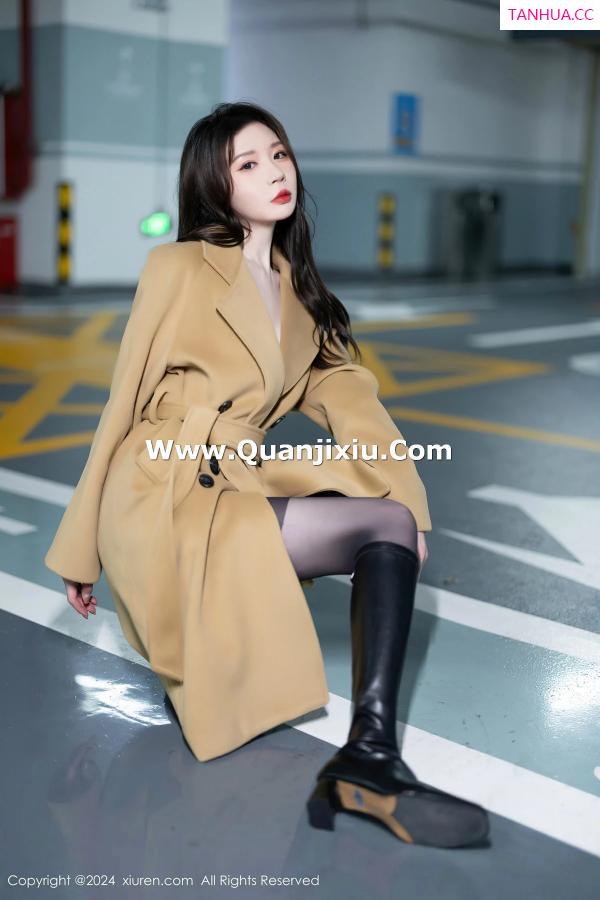 梦心玥  [XiuRen]高清写真图 2024.04.18 No.8414 梦心玥 黑丝美腿第4张图片
